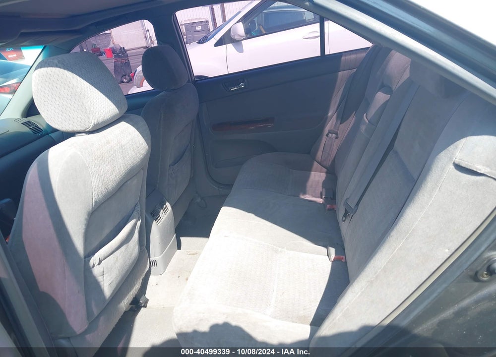 2004 TOYOTA CAMRY XLE V6 VIN: JTDBF32K040152924