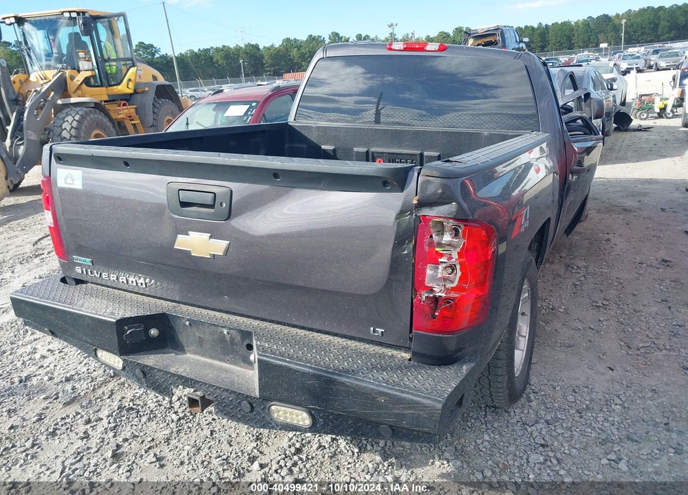 2011 CHEVROLET SILVERADO 1500 LT VIN: 3GCPKSE35BG316872