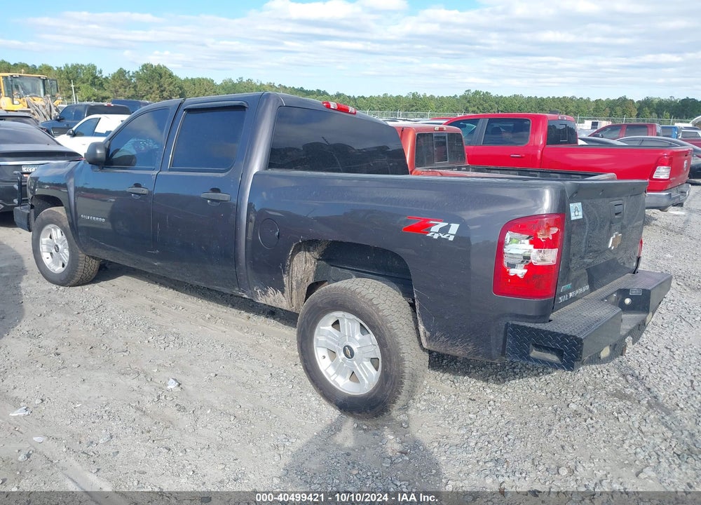 2011 CHEVROLET SILVERADO 1500 LT VIN: 3GCPKSE35BG316872