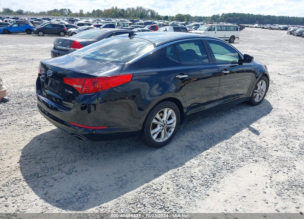 2011 KIA OPTIMA EX VIN: KNAGN4A79B5047968
