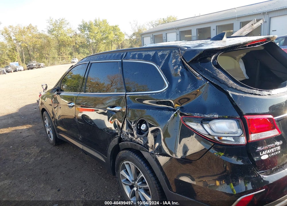 2017 HYUNDAI SANTA FE SE VIN: KM8SMDHF3HU212470