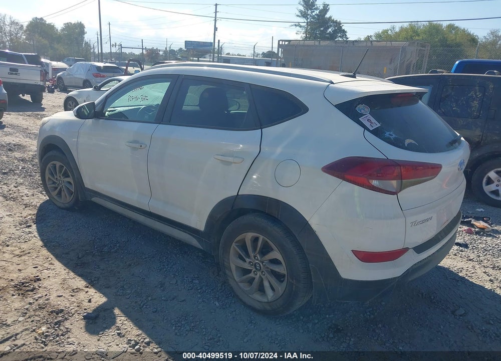 2017 HYUNDAI TUCSON SE VIN: KM8J33A40HU400414