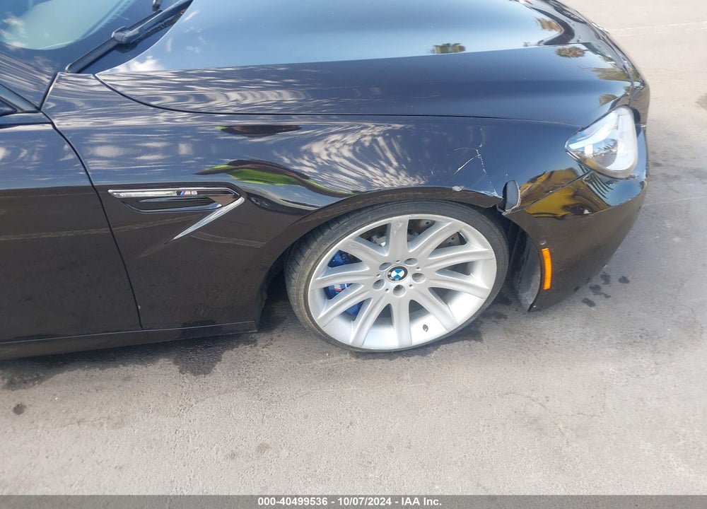 2013 BMW M6 VIN: WBSLX9C52DC968697