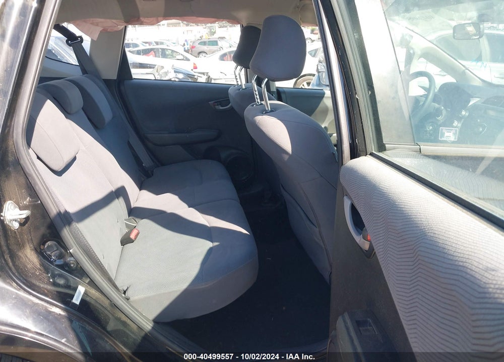 2012 HONDA FIT VIN: JHMGE8G38CC025020