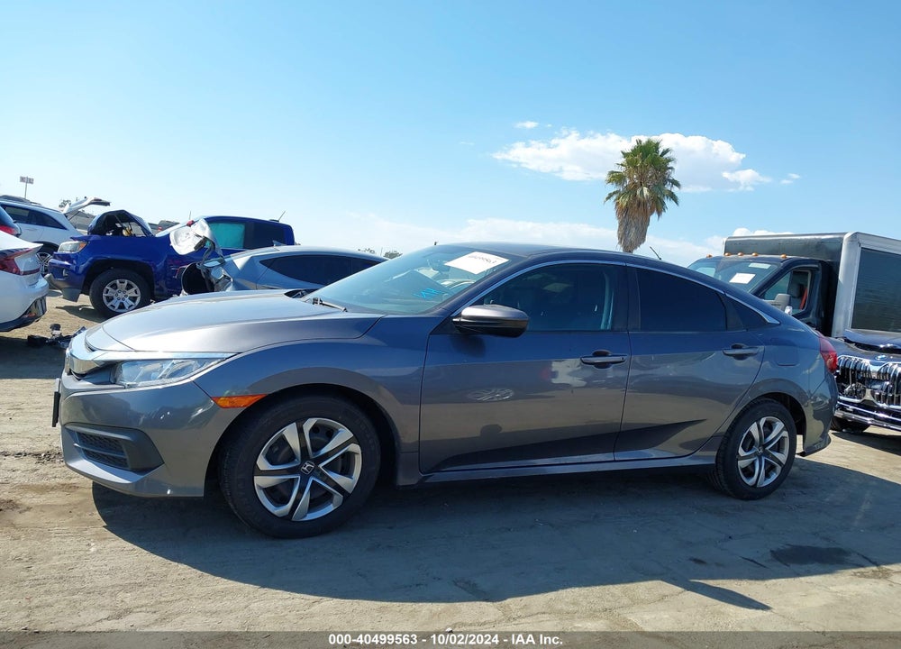 2018 HONDA CIVIC LX VIN: 2HGFC2F52JH602607