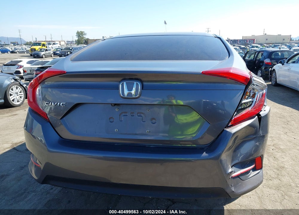 2018 HONDA CIVIC LX VIN: 2HGFC2F52JH602607