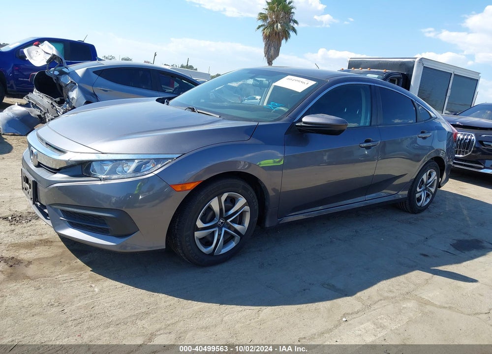 2018 HONDA CIVIC LX VIN: 2HGFC2F52JH602607