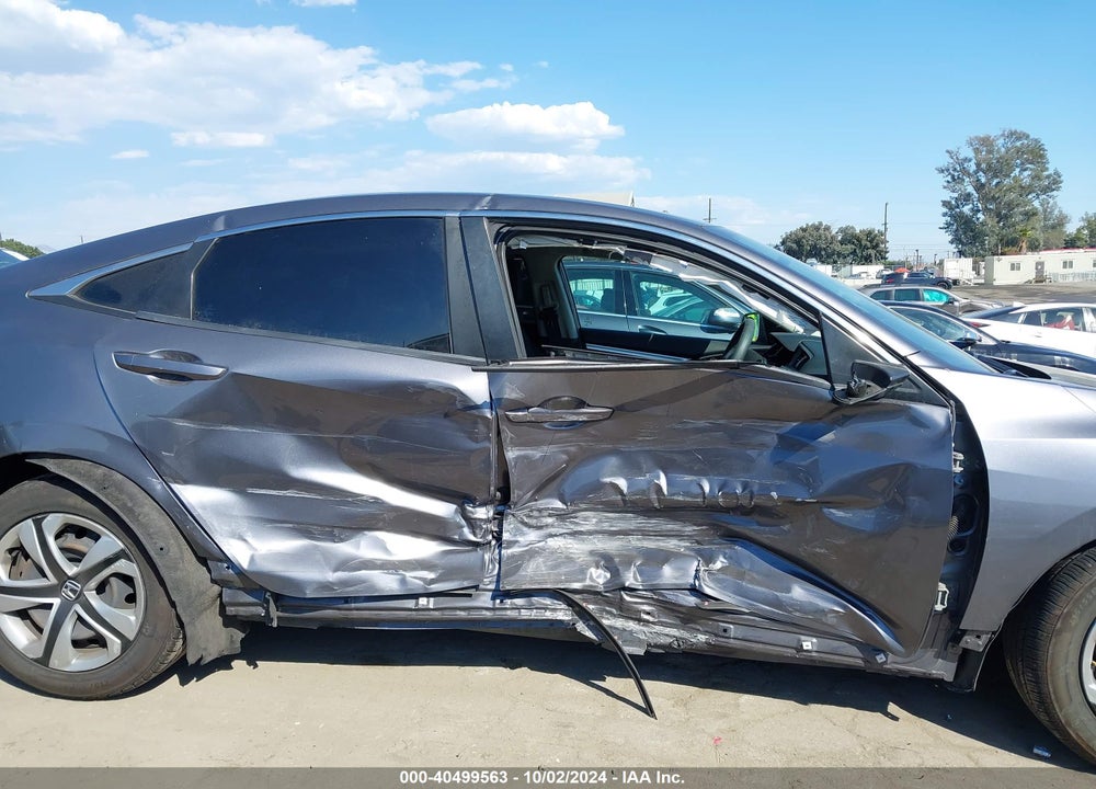 2018 HONDA CIVIC LX VIN: 2HGFC2F52JH602607