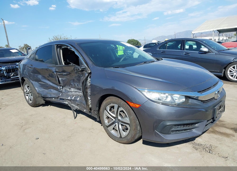 2018 HONDA CIVIC LX VIN: 2HGFC2F52JH602607
