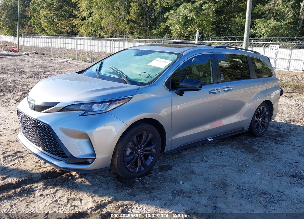 2022 TOYOTA SIENNA XSE VIN: 5TDXRKEC0NS109176