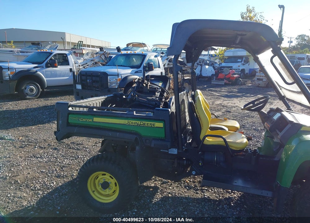 2013 UNKNOWN XUV 855D VIN: 1M0855DSHDM061810
