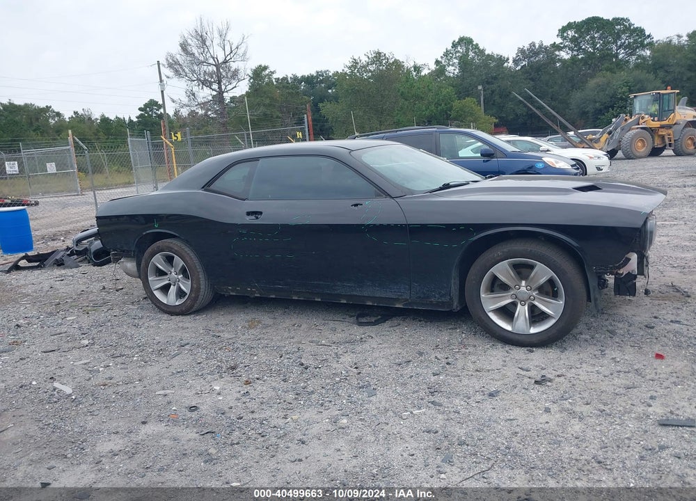 2018 DODGE CHALLENGER SXT VIN: 2C3CDZAG8JH252579