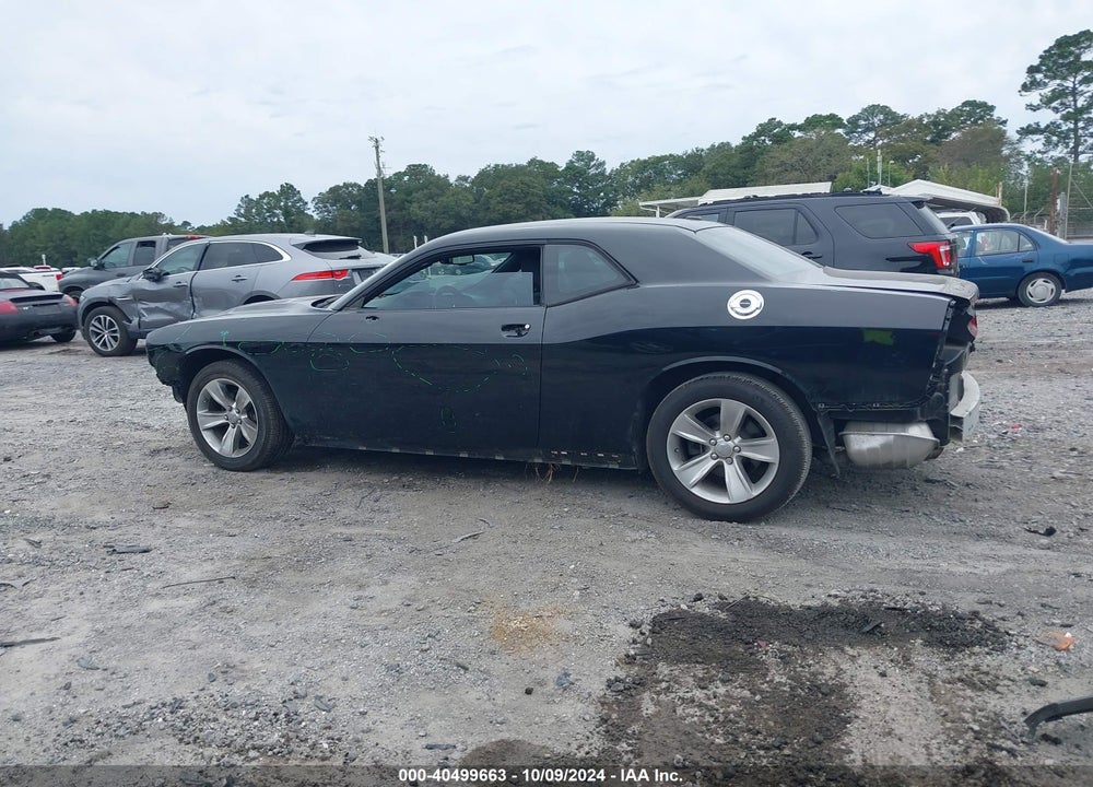 2018 DODGE CHALLENGER SXT VIN: 2C3CDZAG8JH252579