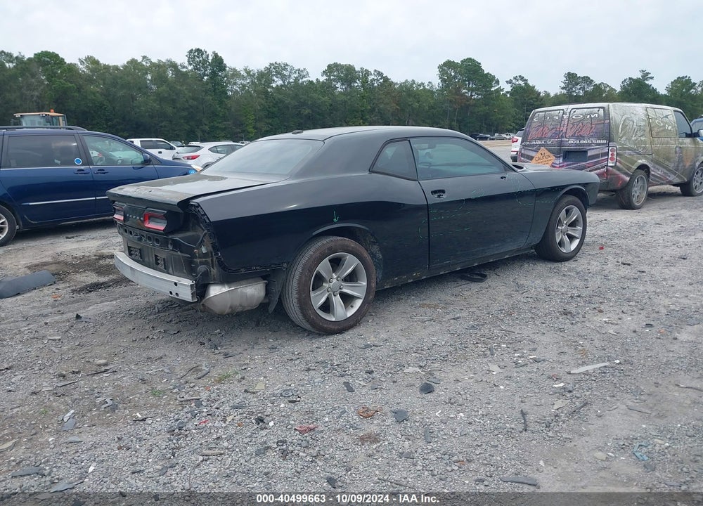 2018 DODGE CHALLENGER SXT VIN: 2C3CDZAG8JH252579