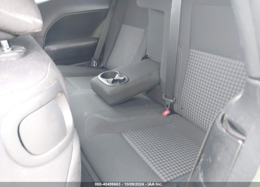 2018 DODGE CHALLENGER SXT VIN: 2C3CDZAG8JH252579