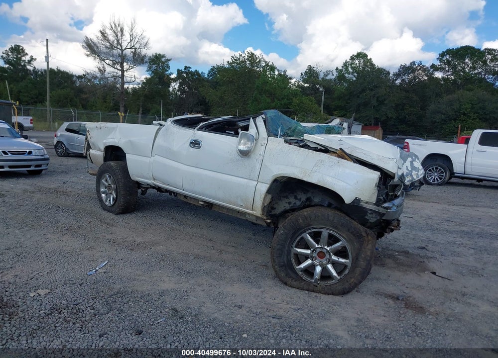 2004 CHEVROLET SILVERADO 1500 LS VIN: 2GCEC19T041152824