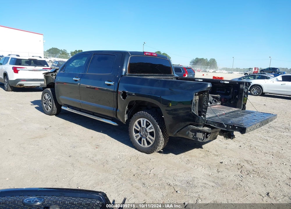 2018 TOYOTA TUNDRA PLATINUM 5.7L V8 VIN: 5TFAW5F13JX774770