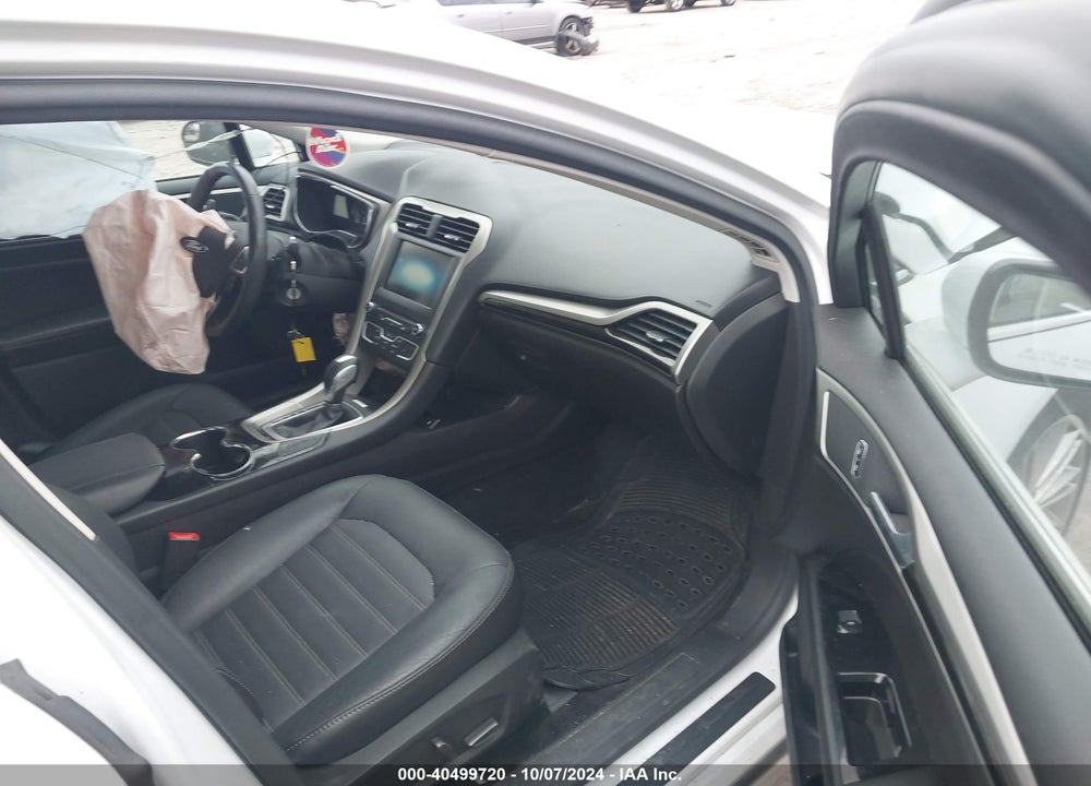 2016 FORD FUSION SE VIN: 3FA6P0T93GR141600