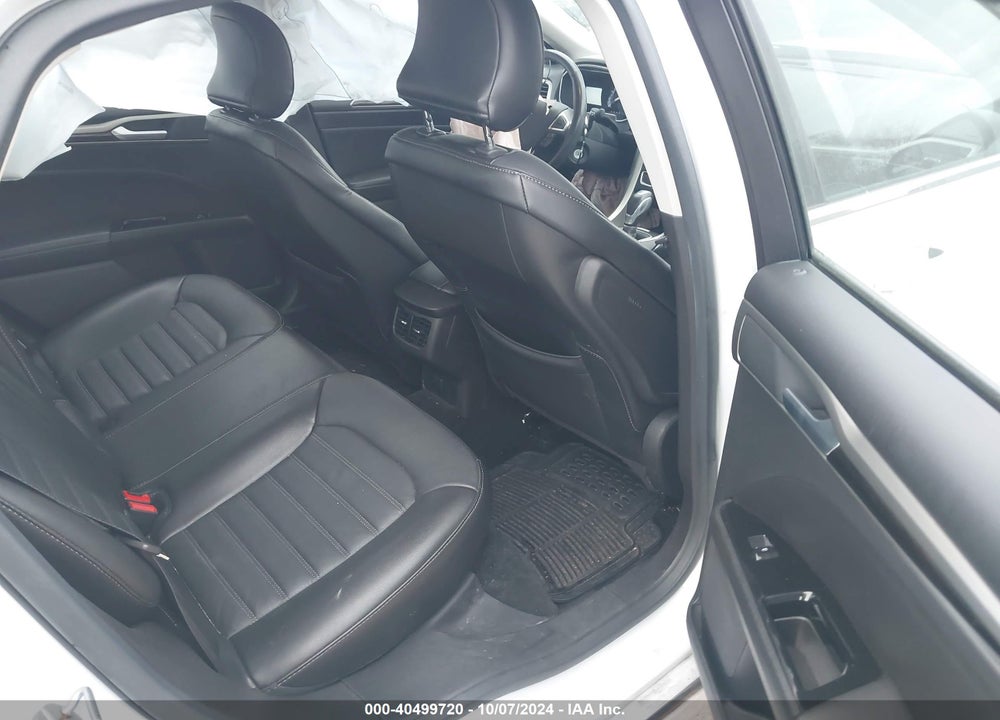 2016 FORD FUSION SE VIN: 3FA6P0T93GR141600