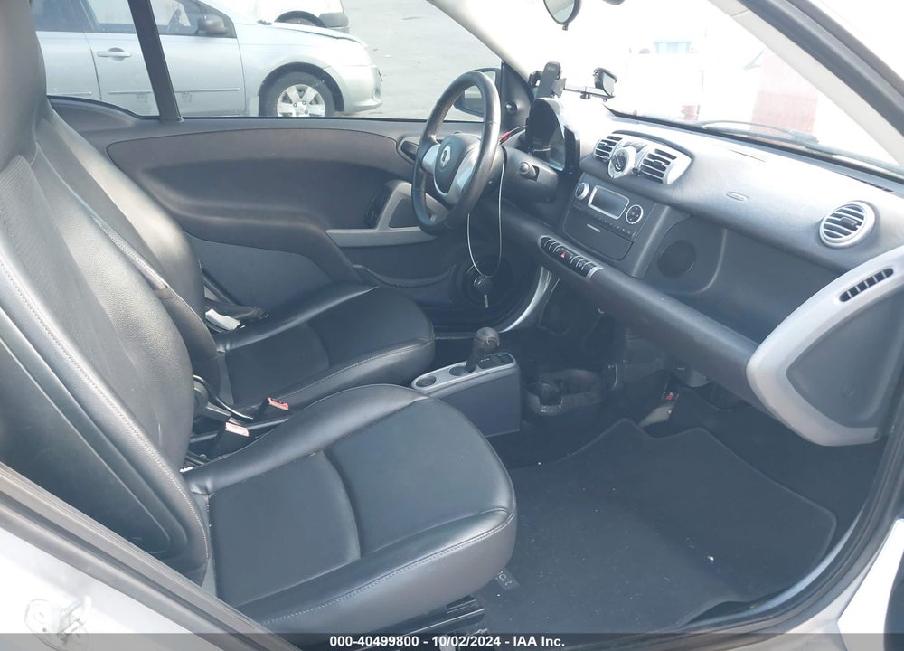 2012 SMART FORTWO PASSION/PURE VIN: WMEEJ3BA7CK577032