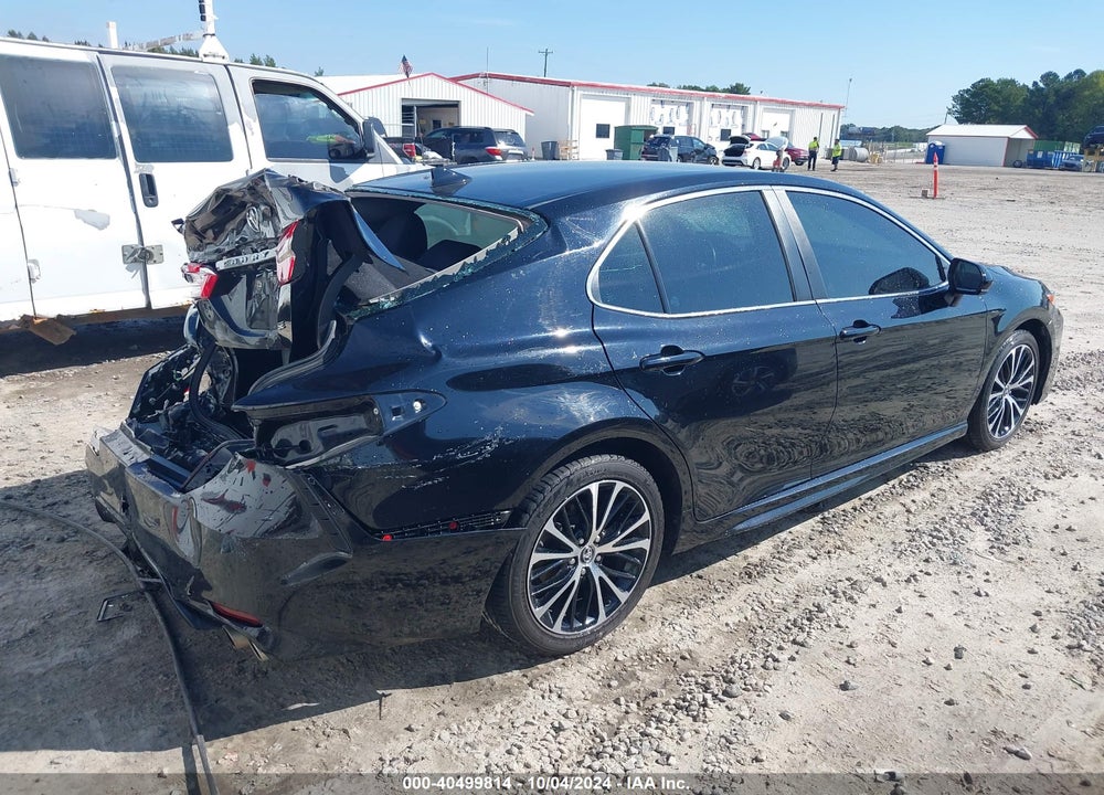 2020 TOYOTA CAMRY SE VIN: 4T1G11AK9LU345621