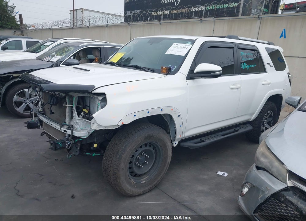2018 TOYOTA 4RUNNER TRD OFF ROAD PREMIUM VIN: JTEBU5JR1J5591737