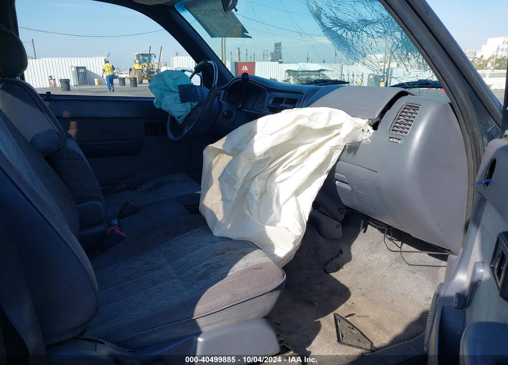 1998 TOYOTA TACOMA BASE V6 VIN: 4TAVN52N3WZ051912