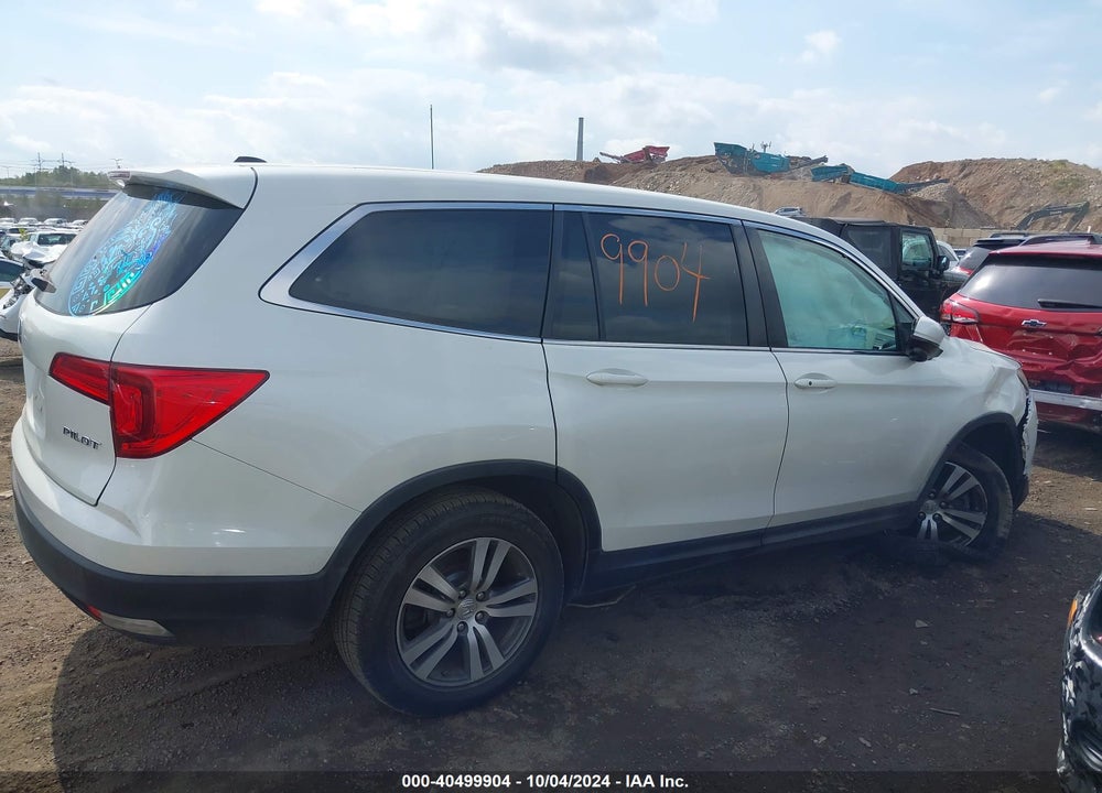 2017 HONDA PILOT EX-L VIN: 5FNYF6H50HB008813