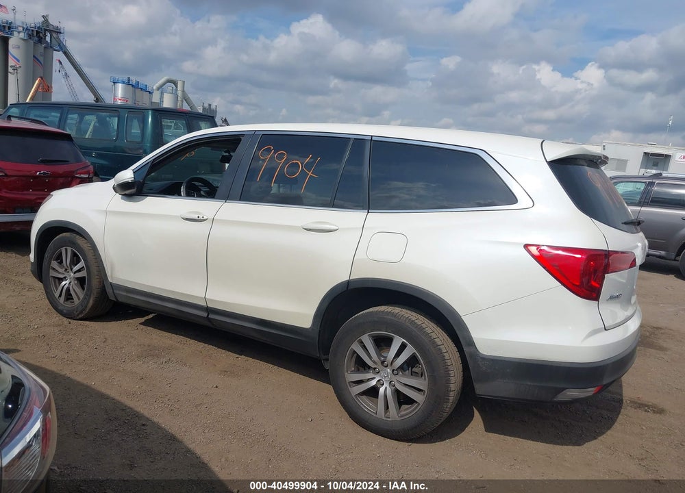 2017 HONDA PILOT EX-L VIN: 5FNYF6H50HB008813