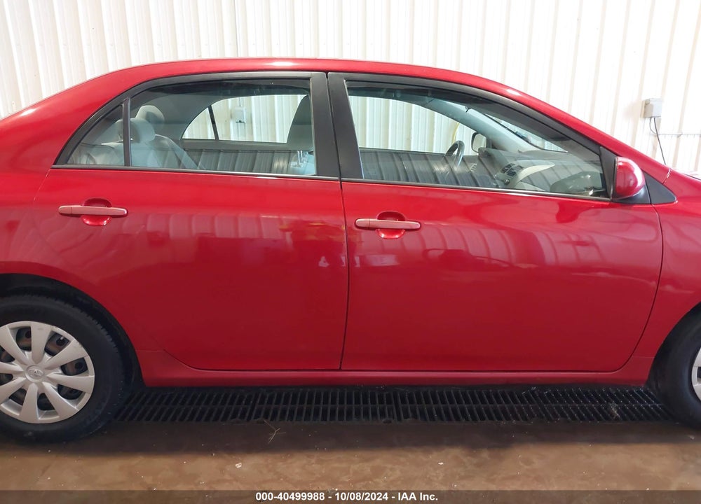 2011 TOYOTA COROLLA LE VIN: 2T1BU4EE7BC596872