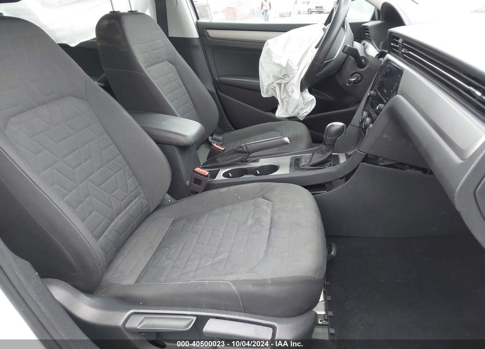 2021 VOLKSWAGEN PASSAT 2.0T S VIN: 1VWAA7A32MC016270