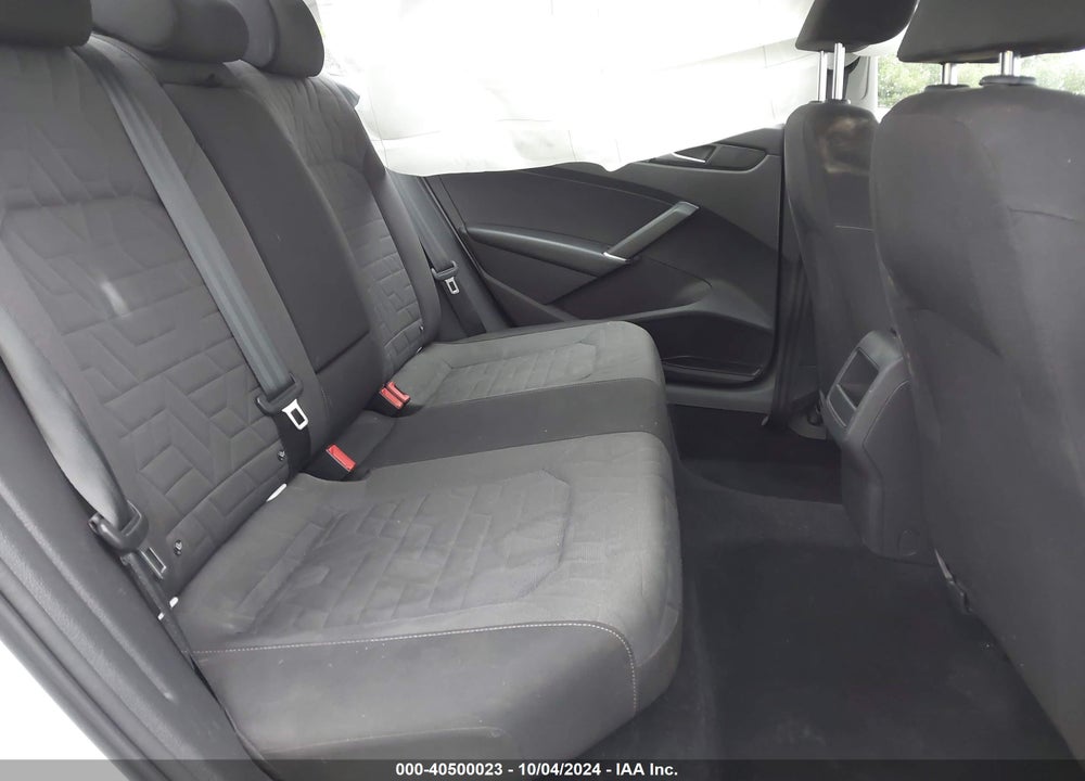 2021 VOLKSWAGEN PASSAT 2.0T S VIN: 1VWAA7A32MC016270