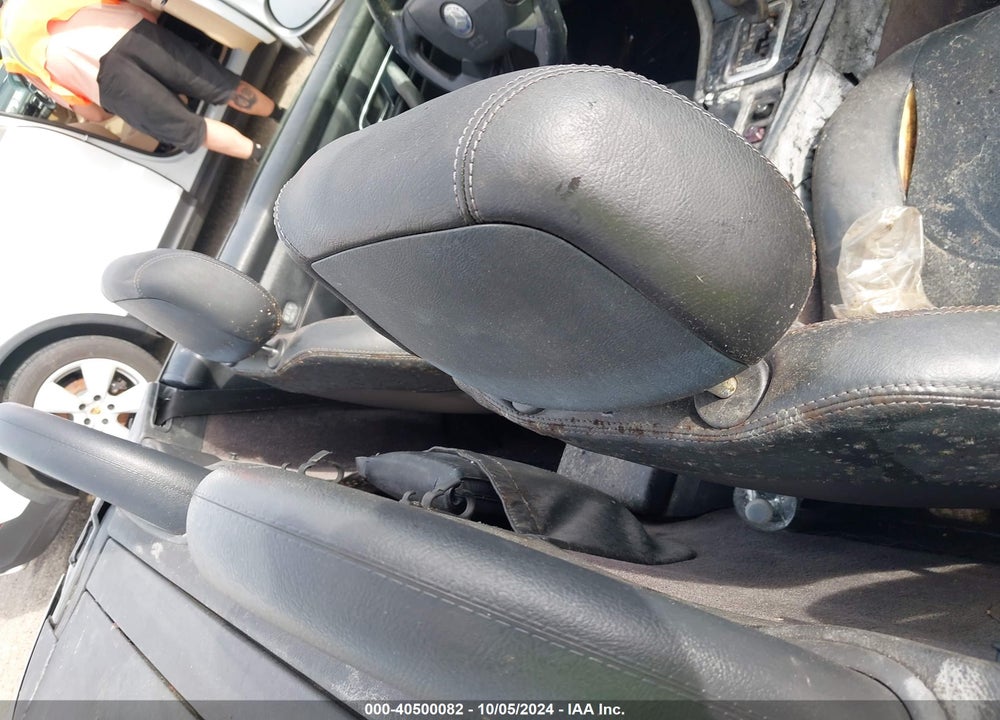 1998 MERCEDES-BENZ SLK 230 VIN: WDBKK47F7WF076873