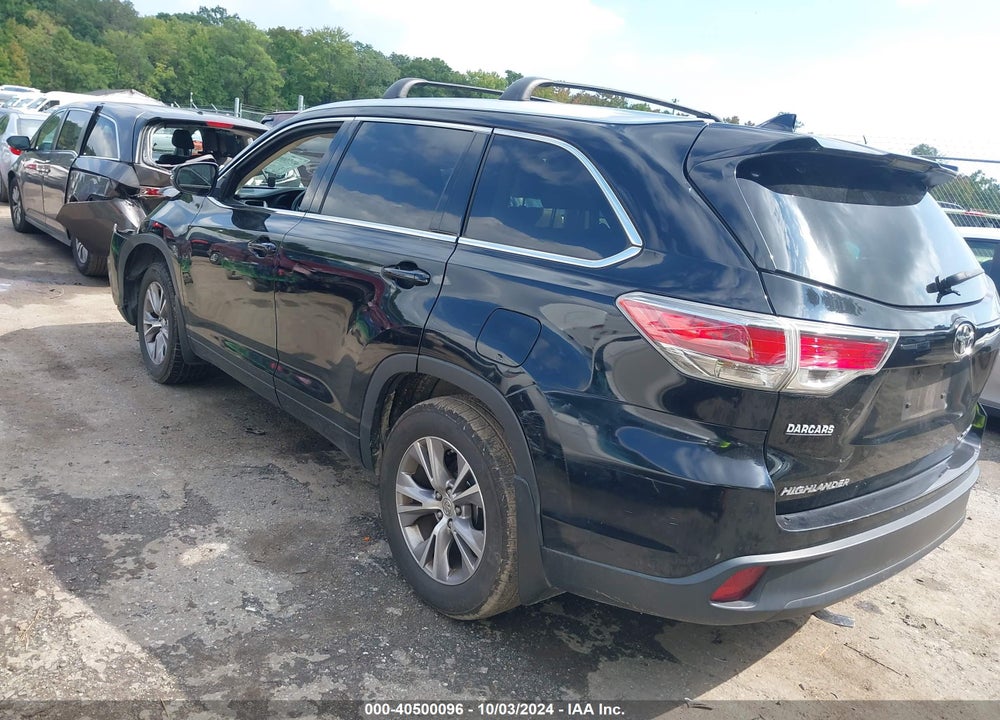 2015 TOYOTA HIGHLANDER XLE V6 VIN: 5TDJKRFH8FS116424