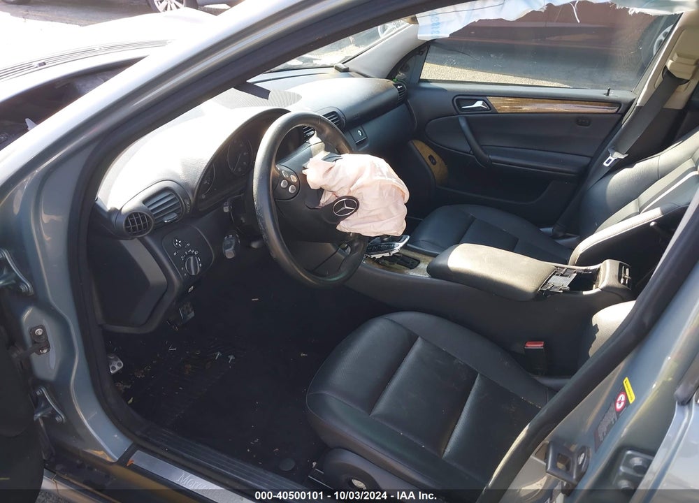 2007 MERCEDES-BENZ C 230 SPORT VIN: WDBRF52H47A935711