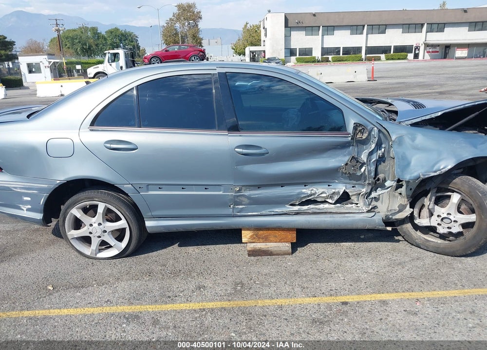 2007 MERCEDES-BENZ C 230 SPORT VIN: WDBRF52H47A935711