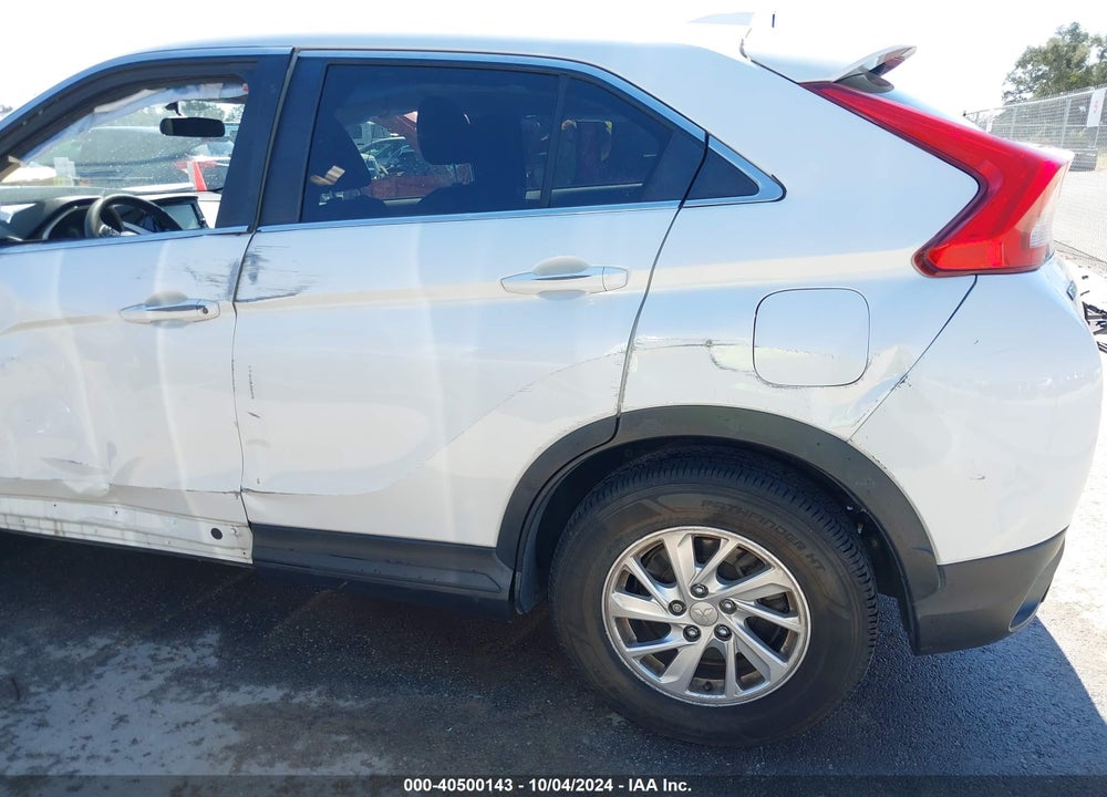 2018 MITSUBISHI ECLIPSE CROSS ES VIN: JA4AS3AA6JZ047581