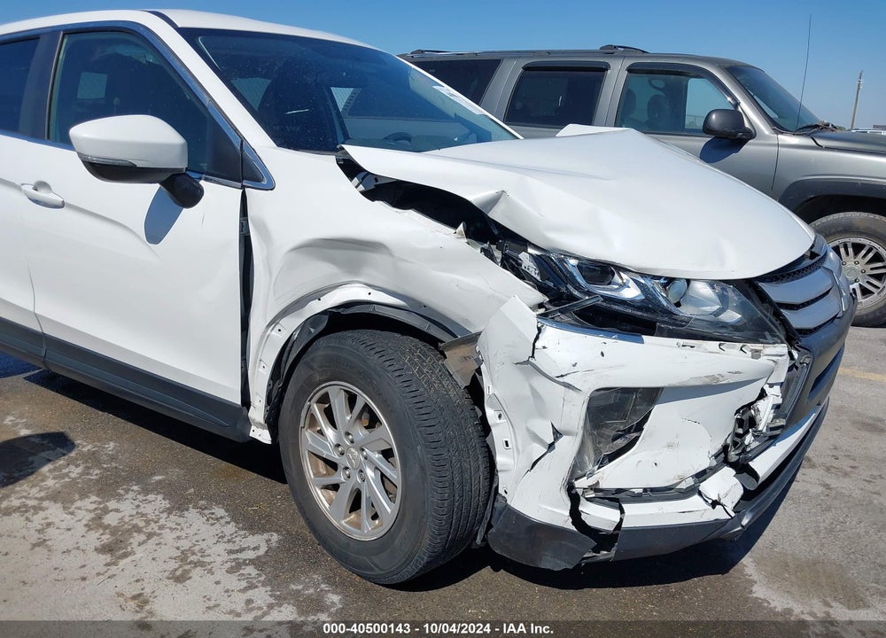 2018 MITSUBISHI ECLIPSE CROSS ES VIN: JA4AS3AA6JZ047581