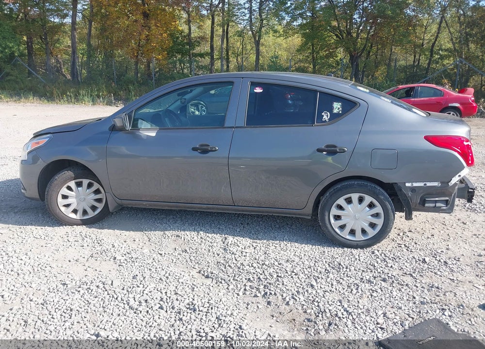 2018 NISSAN VERSA 1.6 S+ VIN: 3N1CN7AP6JL836857