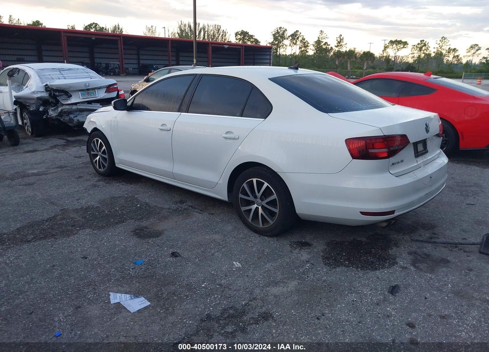 2017 VOLKSWAGEN JETTA 1.4T SE VIN: 3VWDB7AJ0HM250369