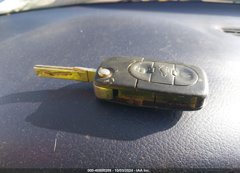 1998 AUDI A6 VIN: WAUBA24B0WN050354