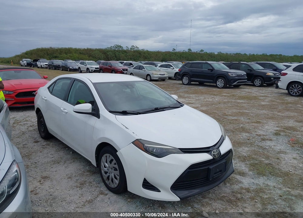 2017 TOYOTA COROLLA LE VIN: 5YFBURHE9HP673775