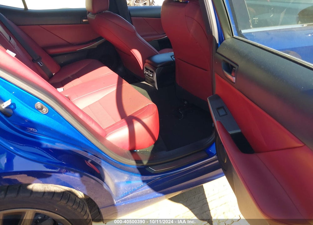 2019 LEXUS IS 300 VIN: JTHC81D21K5035982