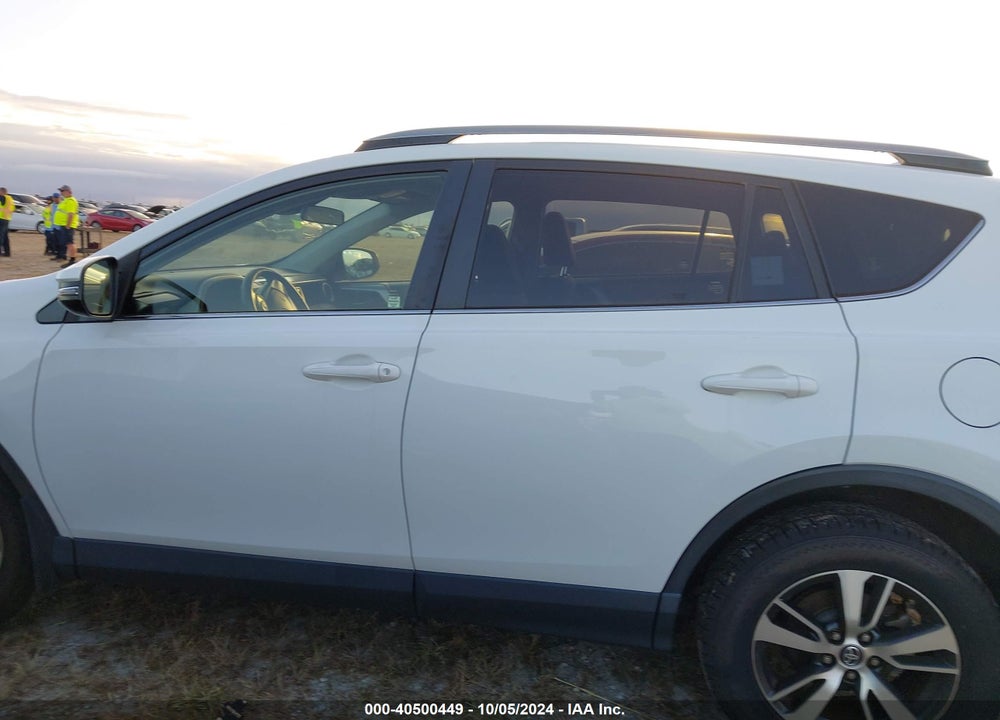 2017 TOYOTA RAV4 XLE VIN: JTMRFREV0HJ710133