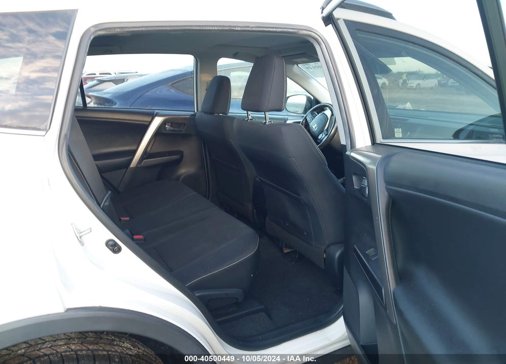 2017 TOYOTA RAV4 XLE VIN: JTMRFREV0HJ710133