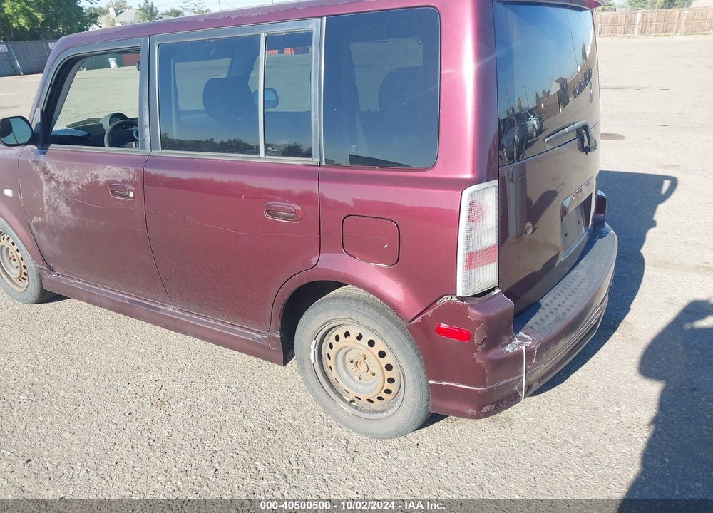 2005 SCION XB VIN: JTLKT324X50170377