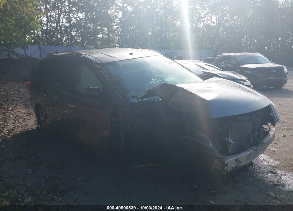 2018 NISSAN PATHFINDER S VIN: 5N1DR2MM1JC615569