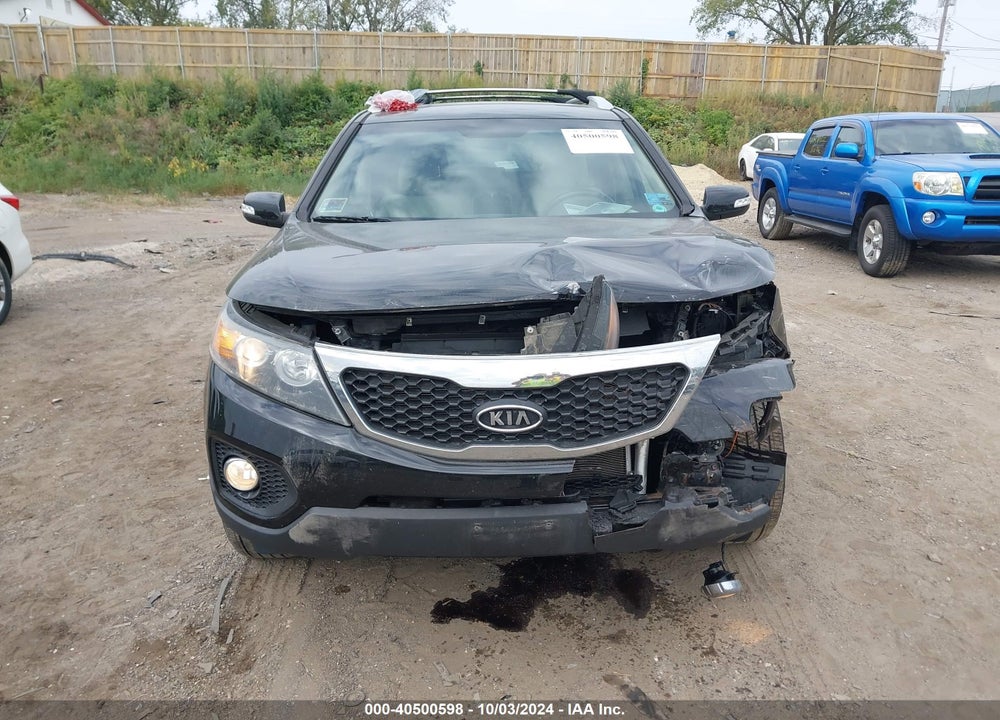 2011 KIA SORENTO EX V6 VIN: 5XYKUDA25BG179654