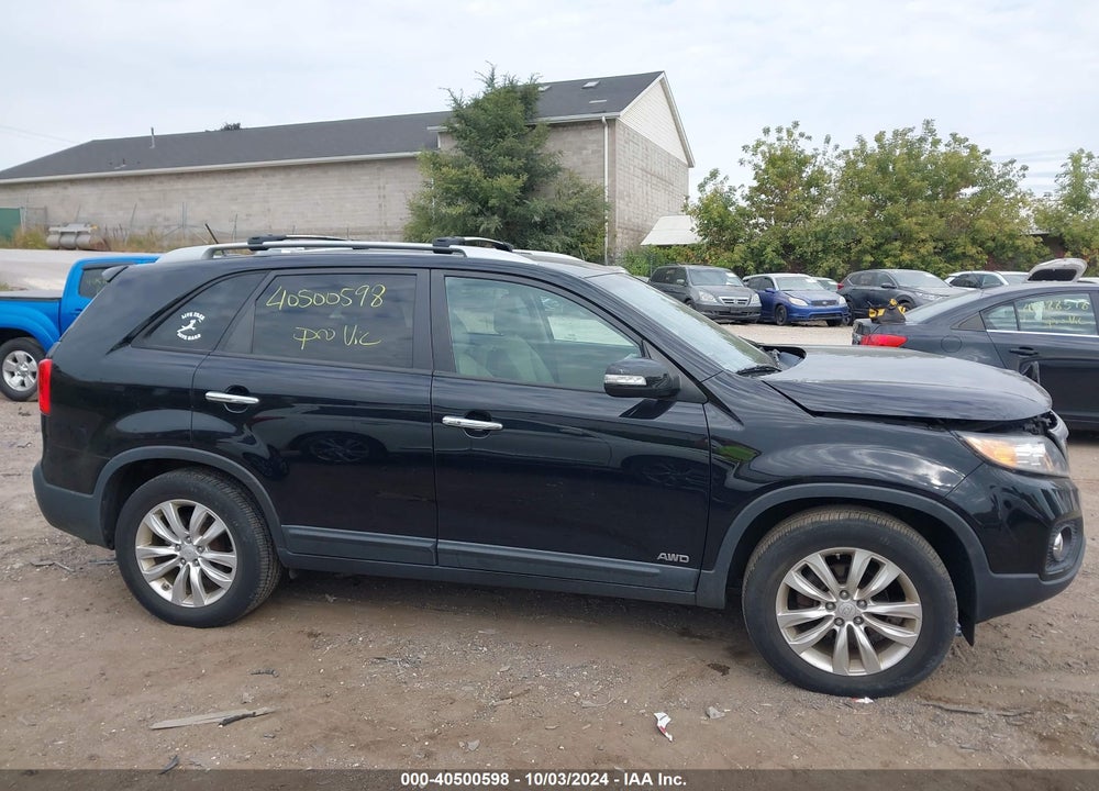 2011 KIA SORENTO EX V6 VIN: 5XYKUDA25BG179654