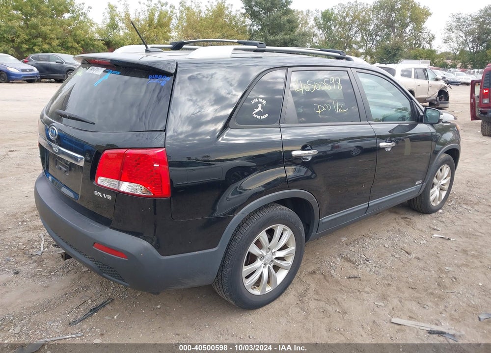2011 KIA SORENTO EX V6 VIN: 5XYKUDA25BG179654